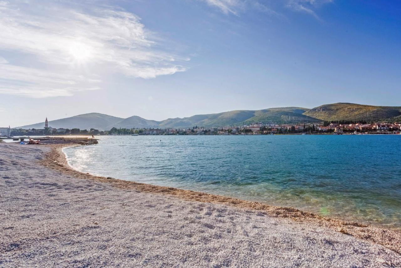 Smuketa In Trogir Haus Fuer 4 Personen Villa Buitenkant foto