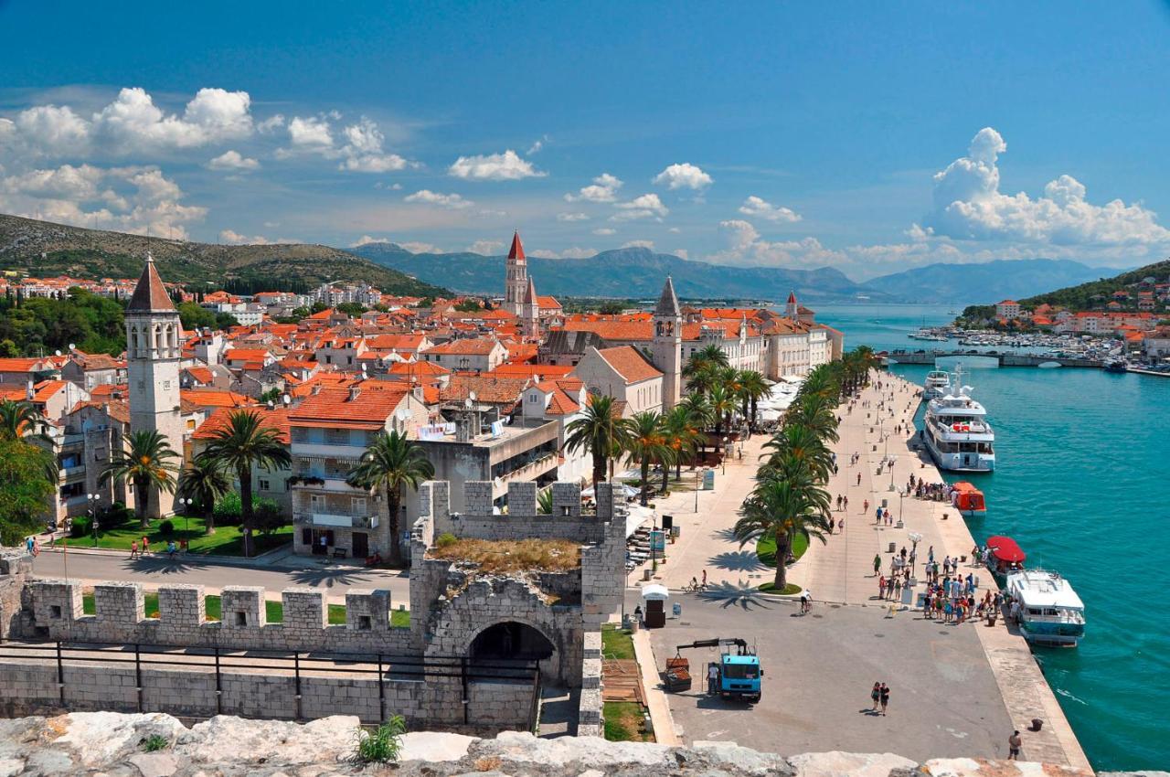 Smuketa In Trogir Haus Fuer 4 Personen Villa Buitenkant foto