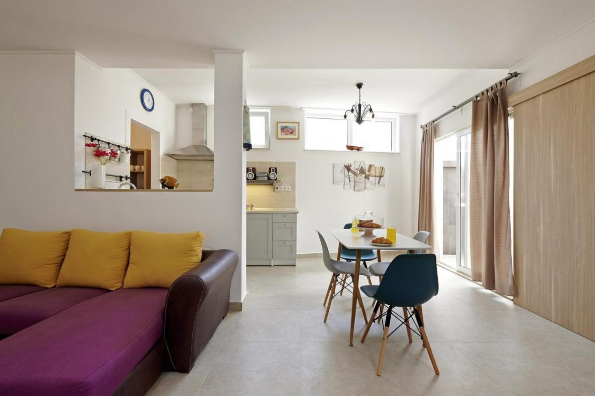Smuketa In Trogir Haus Fuer 4 Personen Villa Buitenkant foto